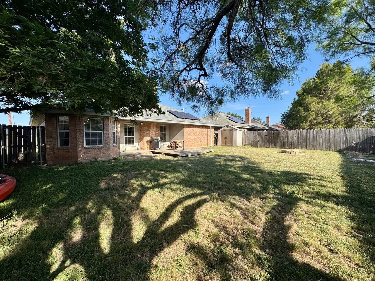2710 Bishop Rd - Photo 3 of 26