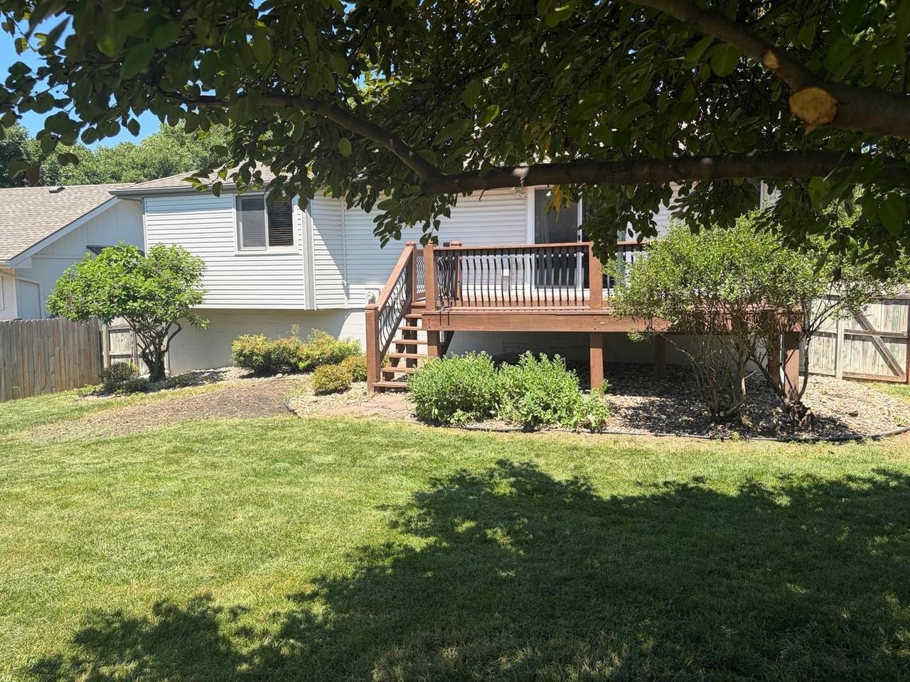 11215 Ellison Ave - Photo 4 of 22
