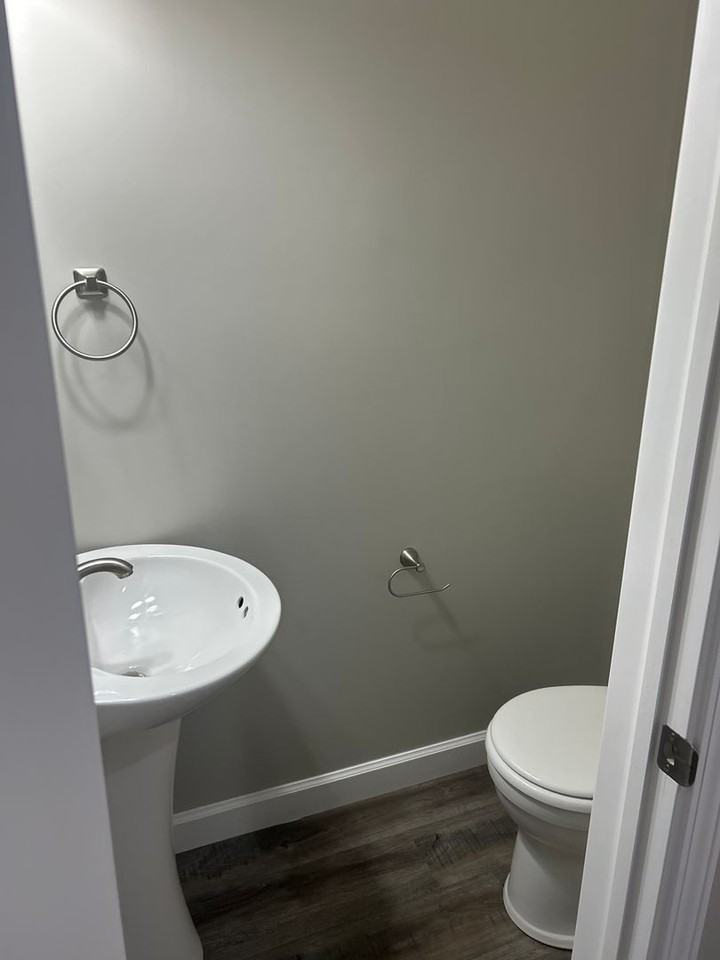 2013 Southeastern Ave - Photo 5 of 18