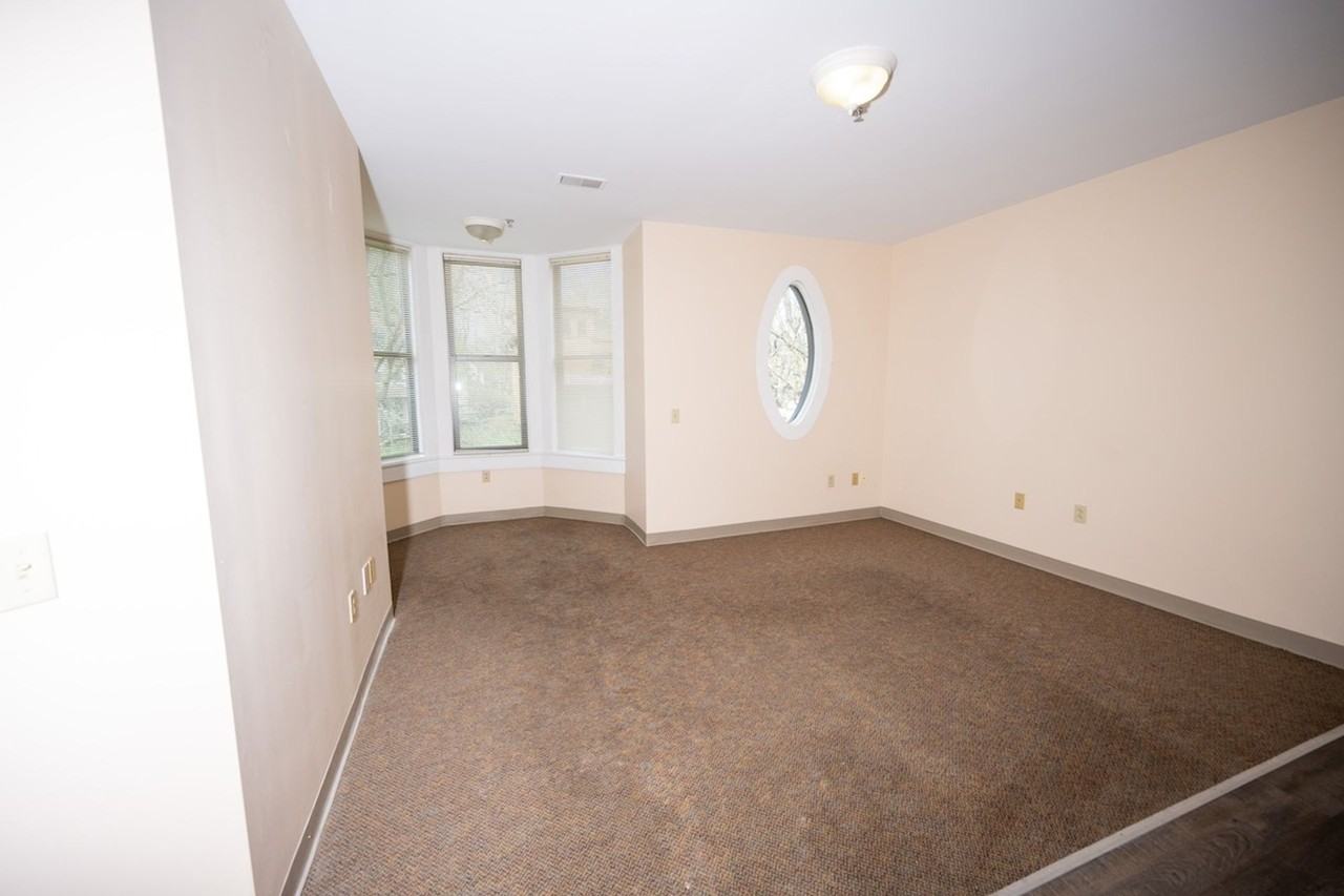 320 E Lincoln Ave #304 - Photo 4 of 19