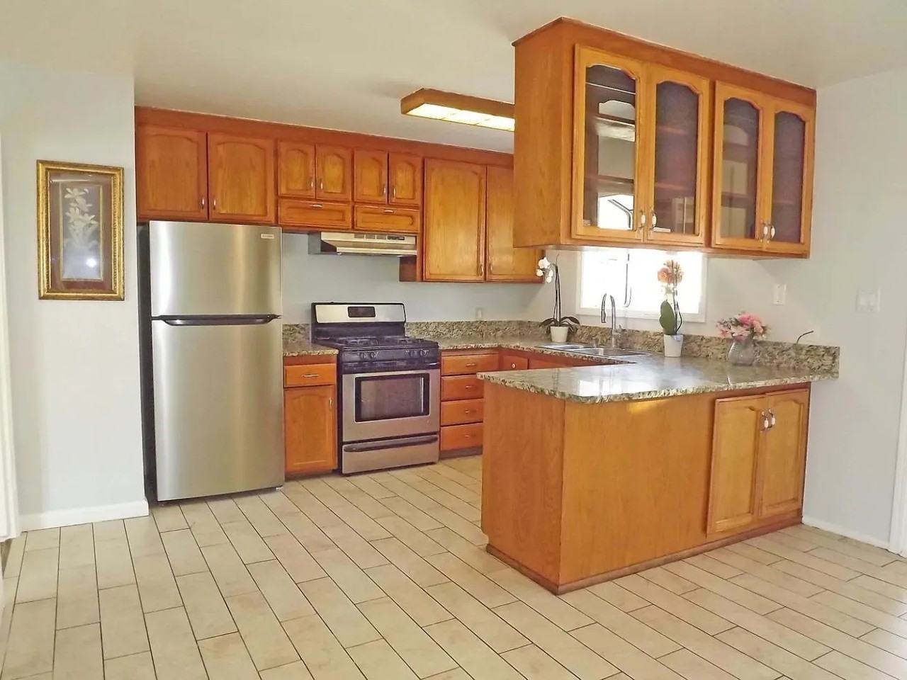 14864 Crosby St - Photo 4 of 16
