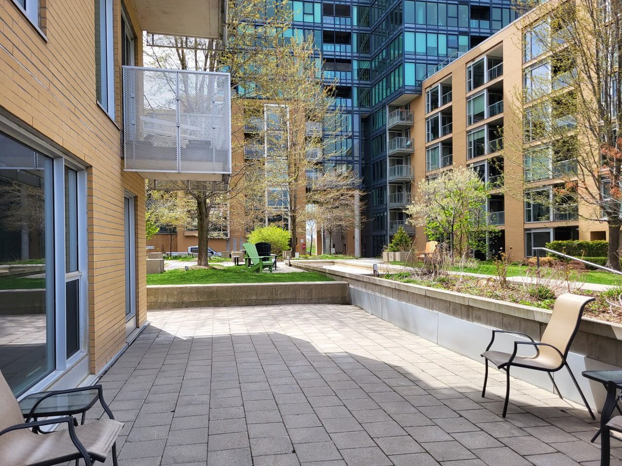 250 Lett Street - Photo 6 of 10