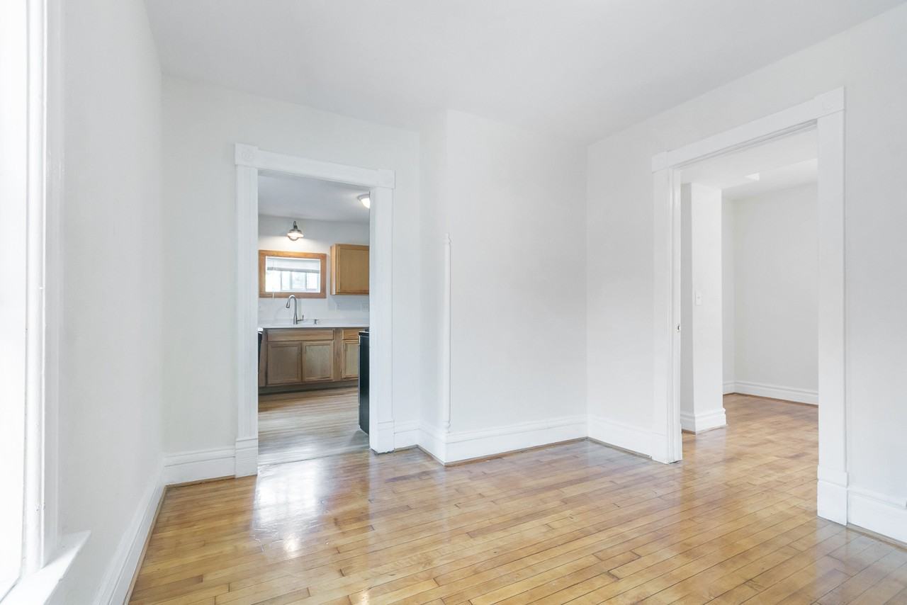 511 E Johnson St #1 - Photo 5 of 30
