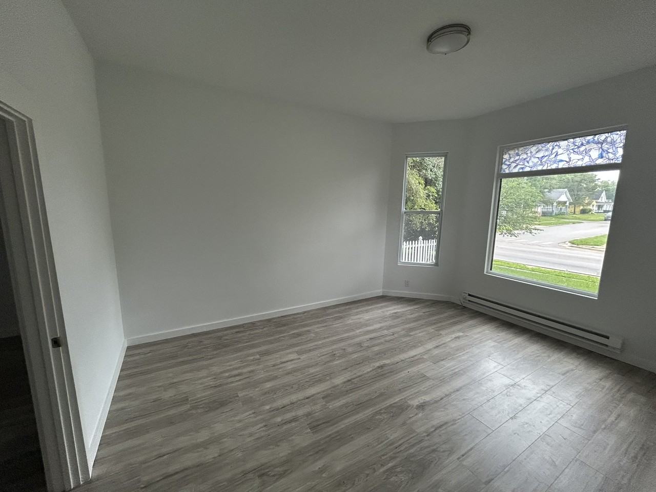 2400 N Sheridan Rd #B - Photo 5 of 20