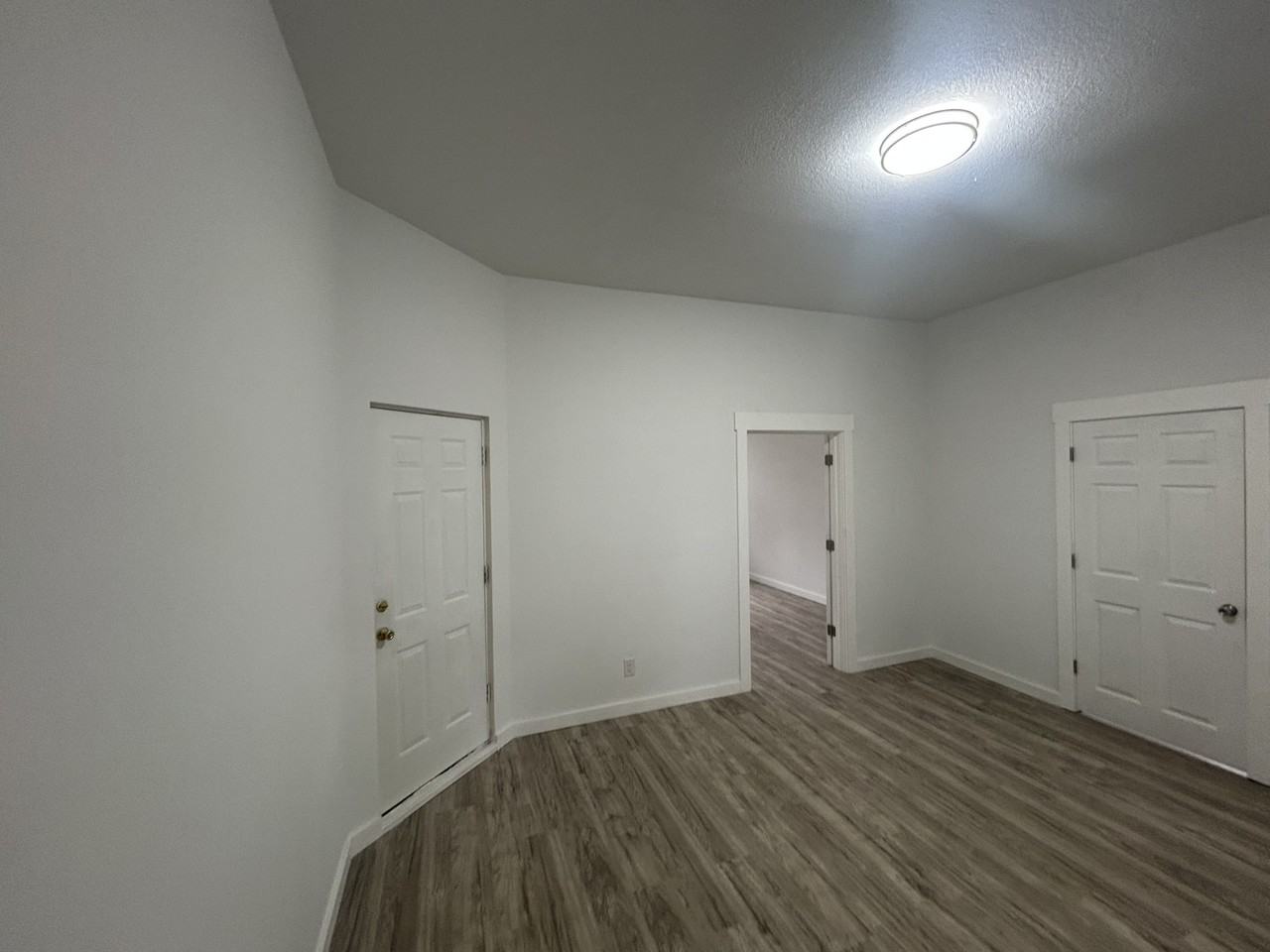 2400 N Sheridan Rd #B - Photo 7 of 20