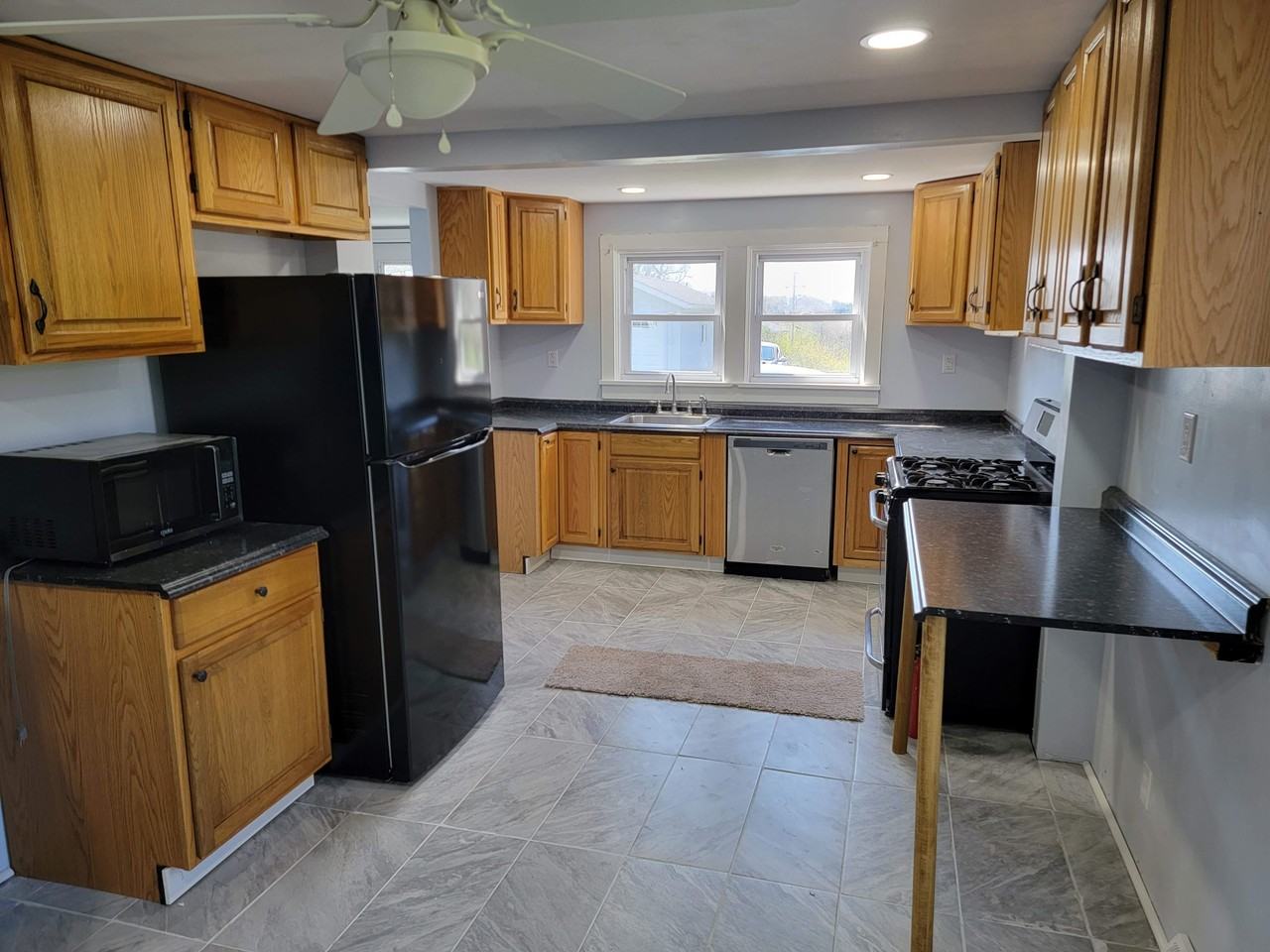 101 Sandy Hill Rd #2 - Photo 6 of 11