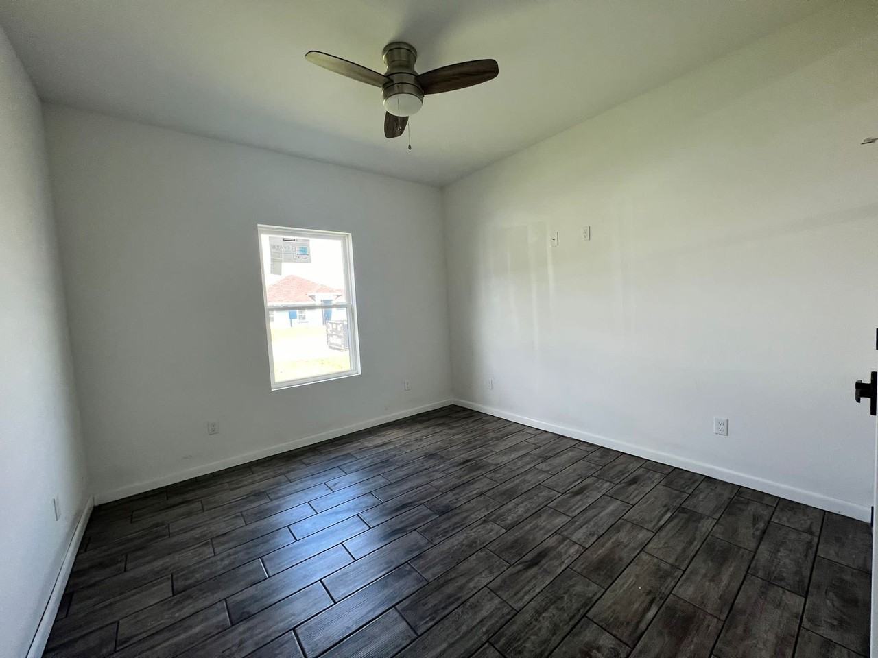 108 Faith Dr - Photo 2 of 11