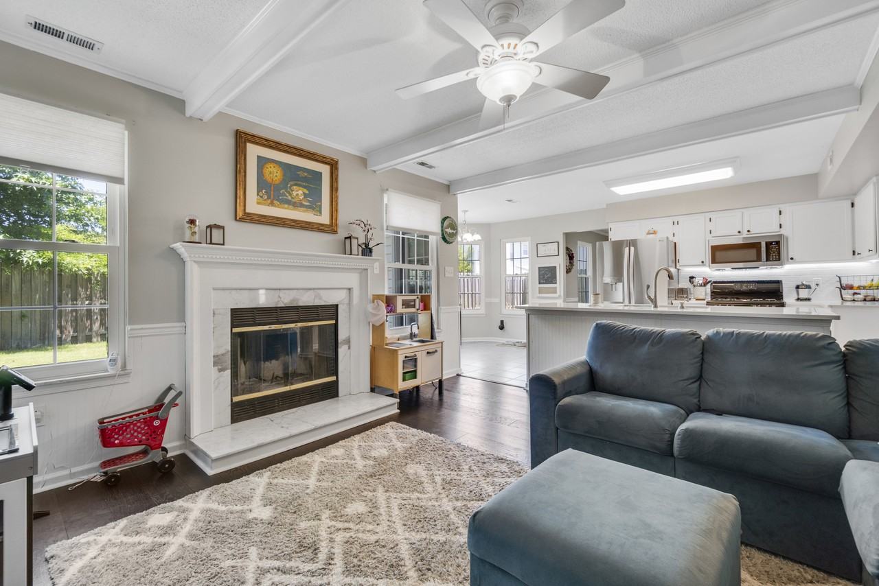 2612 Loudoun St - Photo 6 of 22