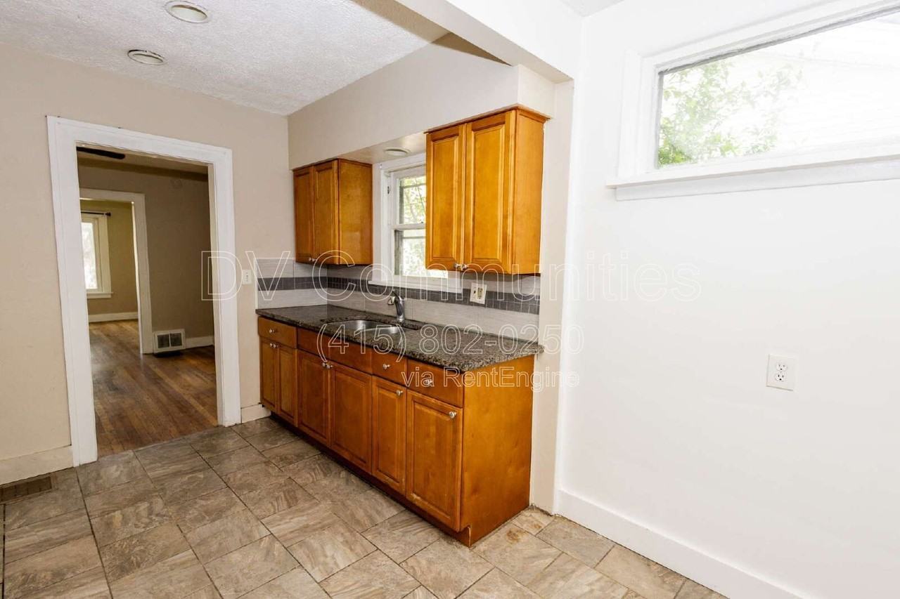 3849 W 135th St - Photo 7 of 17