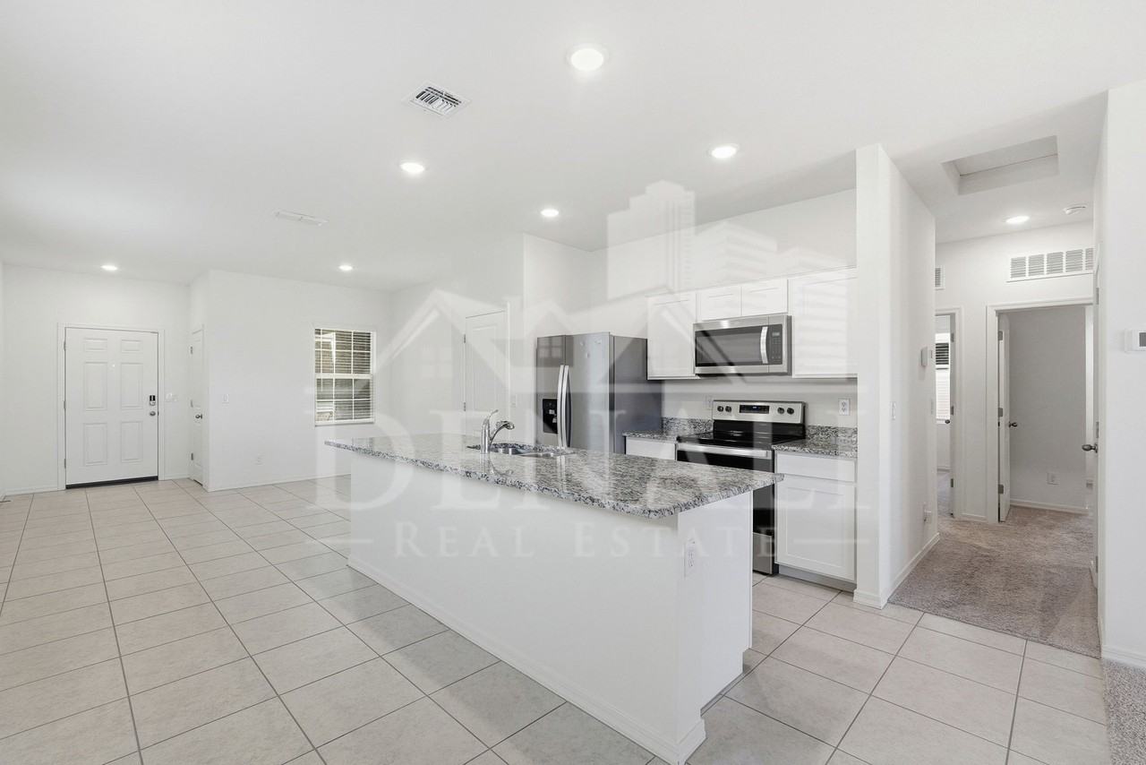 10941 N 165th Ave - Photo 7 of 30