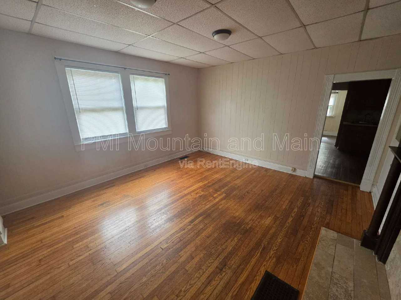 41 Westwood Pl #1 - Photo 5 of 25