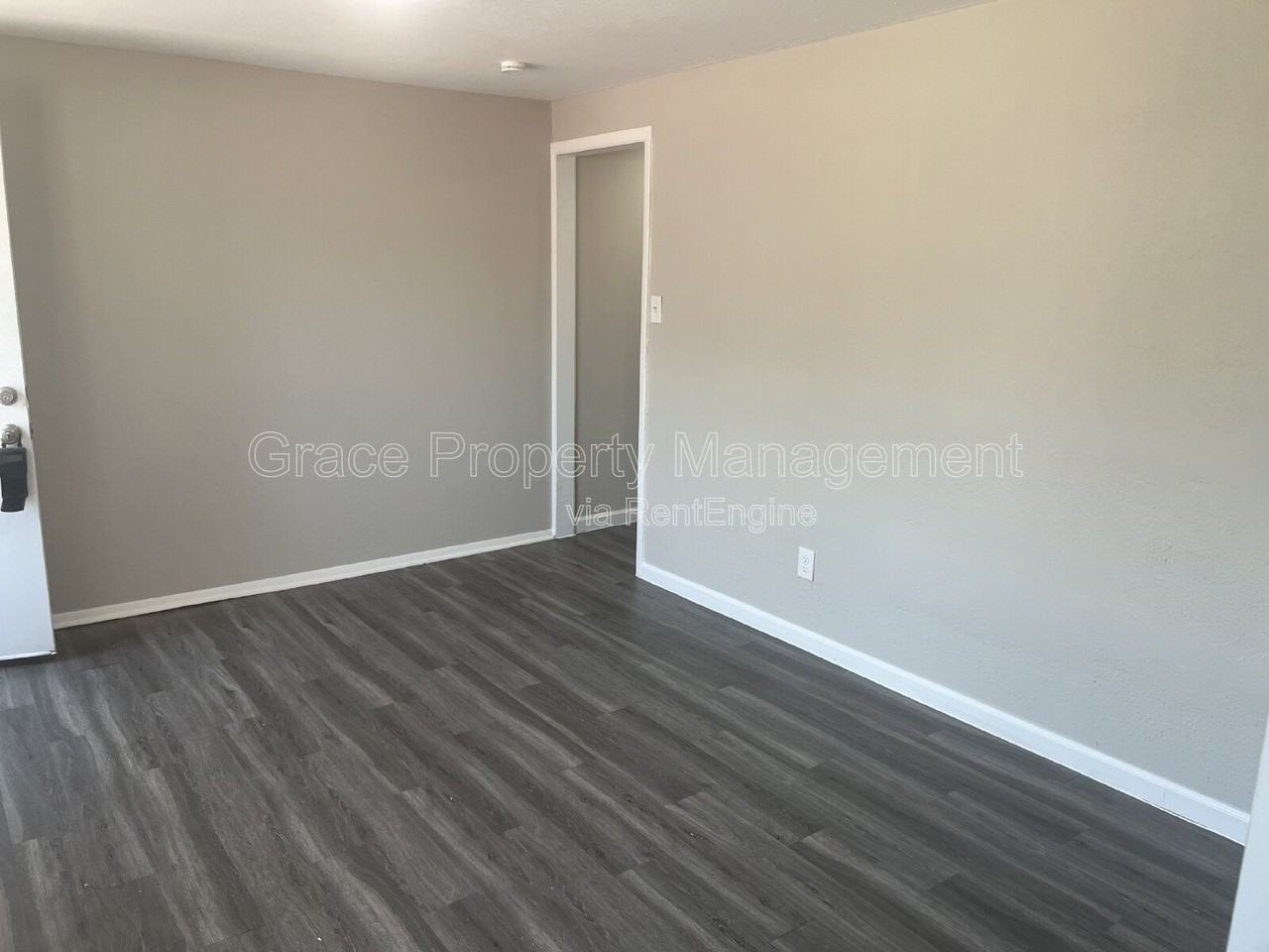 3944 Turnpike Dr #5 - Photo 2 of 10