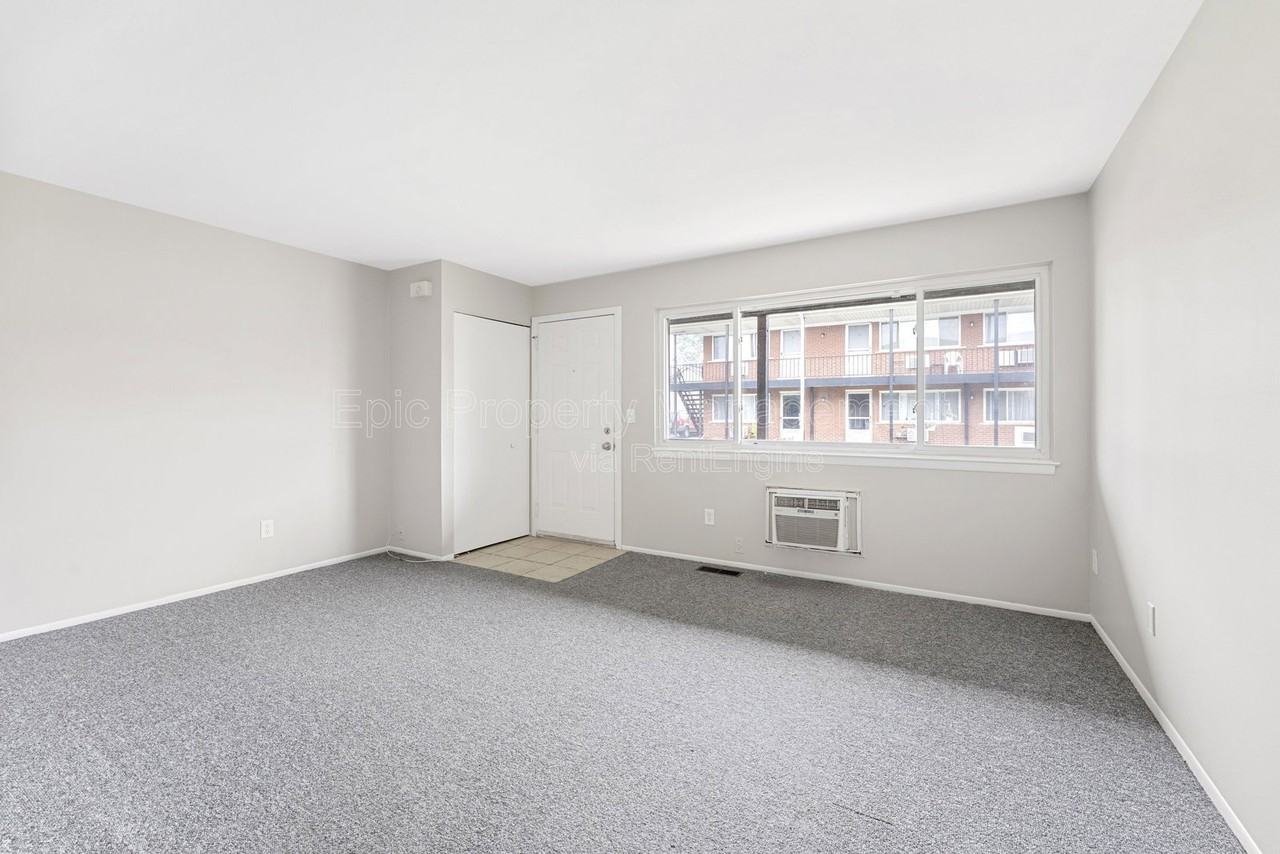 426 Oak St #446-7 - Photo 6 of 10