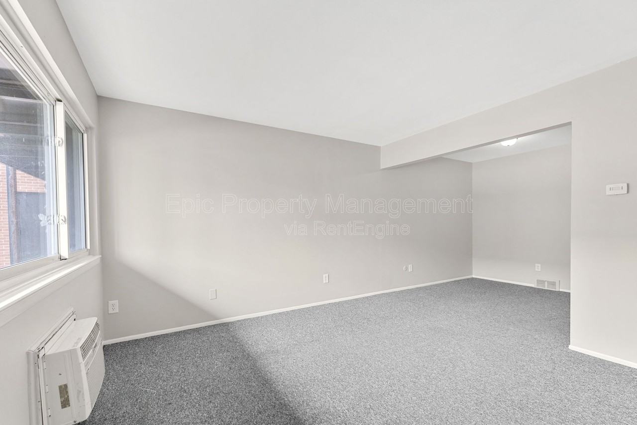 426 Oak St #446-7 - Photo 7 of 10