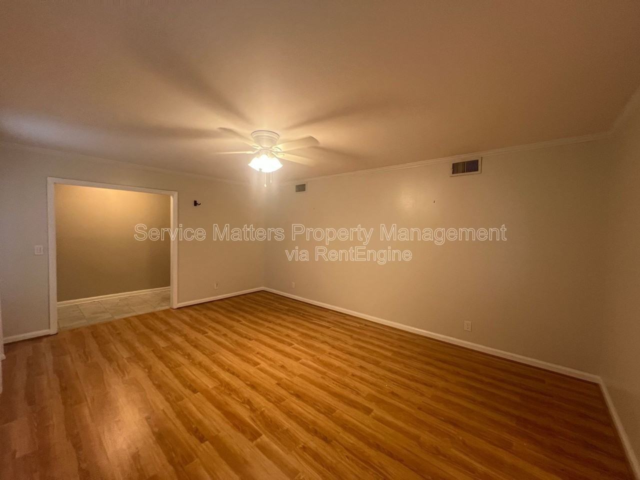 1401 E 34th St - Photo 6 of 45