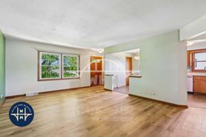 featured image of 3559 S 33rd St