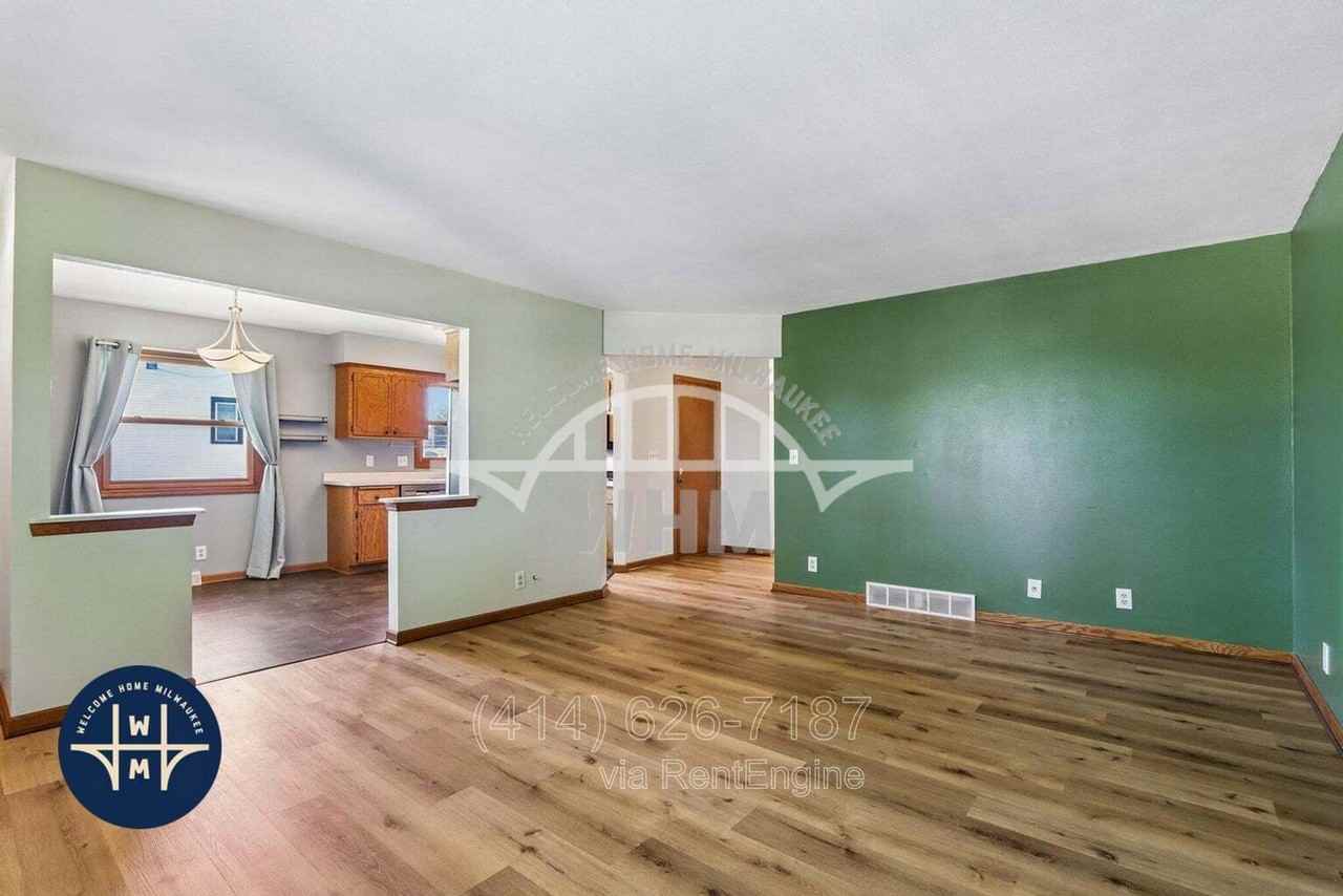 3559 S 33rd St - Photo 3 of 16