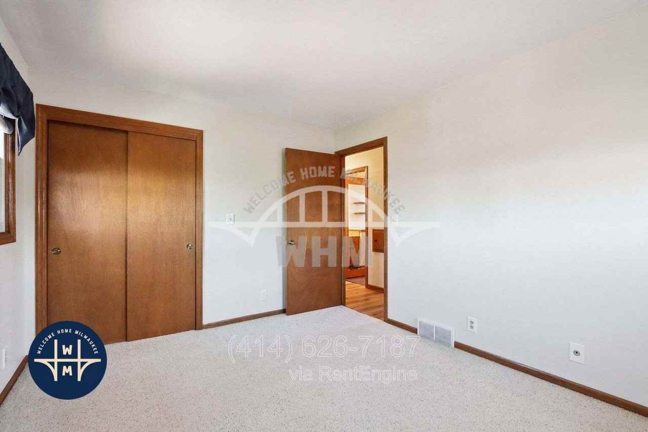3559 S 33rd St - Photo 7 of 16