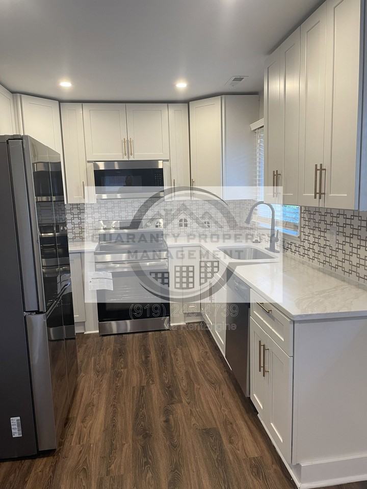 1609 Juniper St - Photo 4 of 11