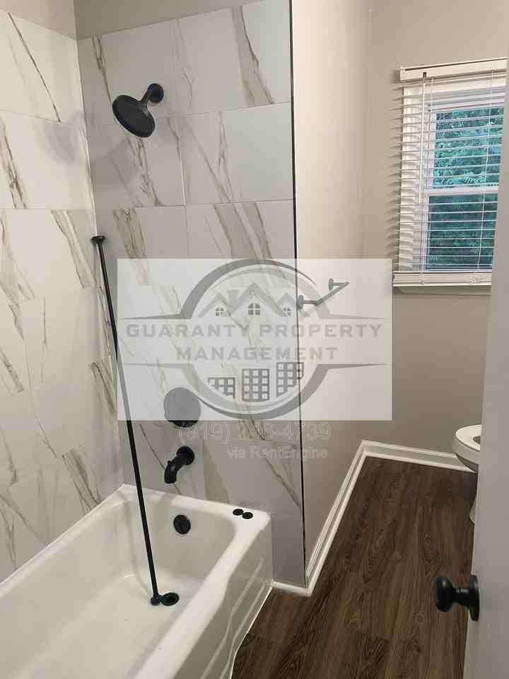1609 Juniper St - Photo 7 of 11