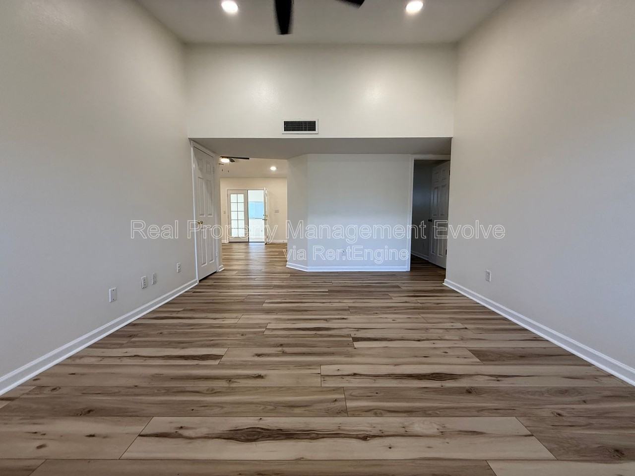 6502 E Grandview Dr - Photo 3 of 38