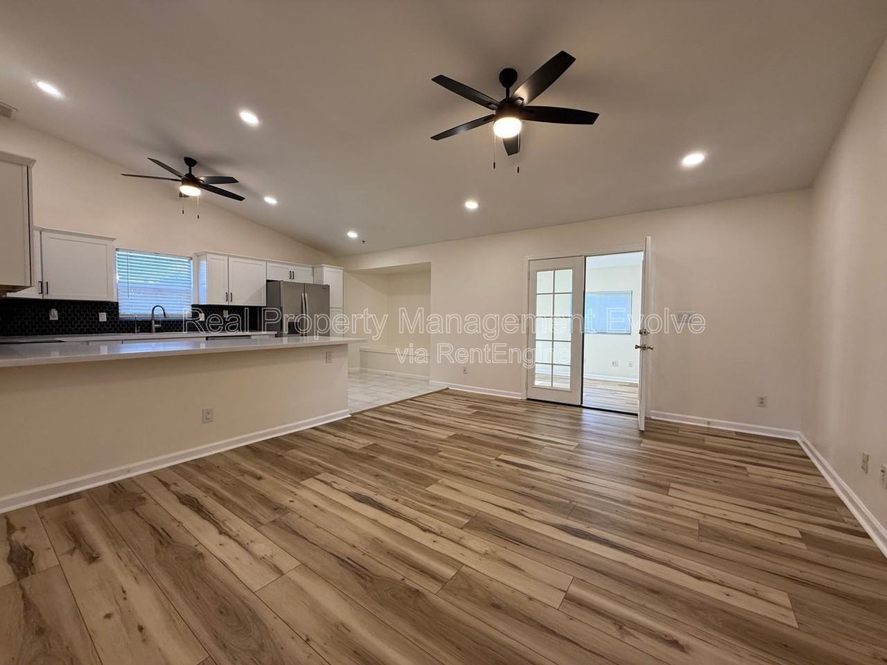 6502 E Grandview Dr - Photo 6 of 38