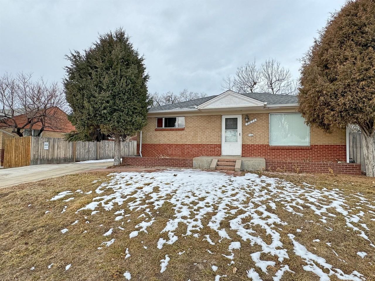7071 Ruth Way - Photo 2 of 35