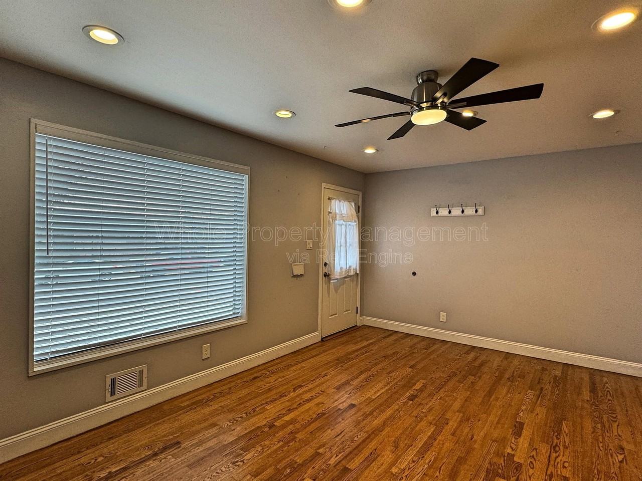 7071 Ruth Way - Photo 7 of 35