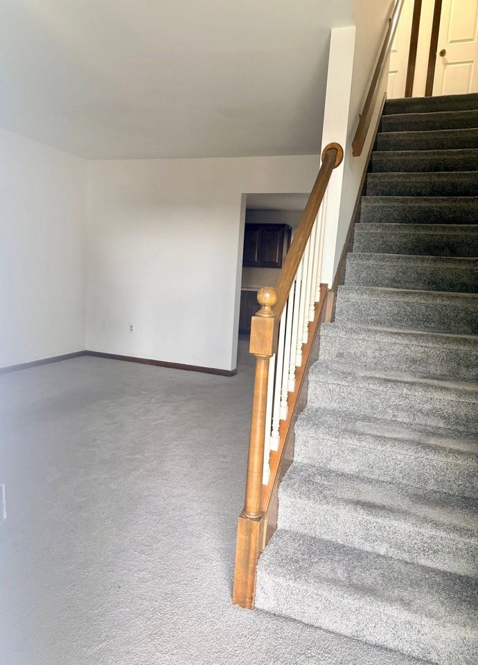 239 N Plum St #5 - Photo 7 of 13