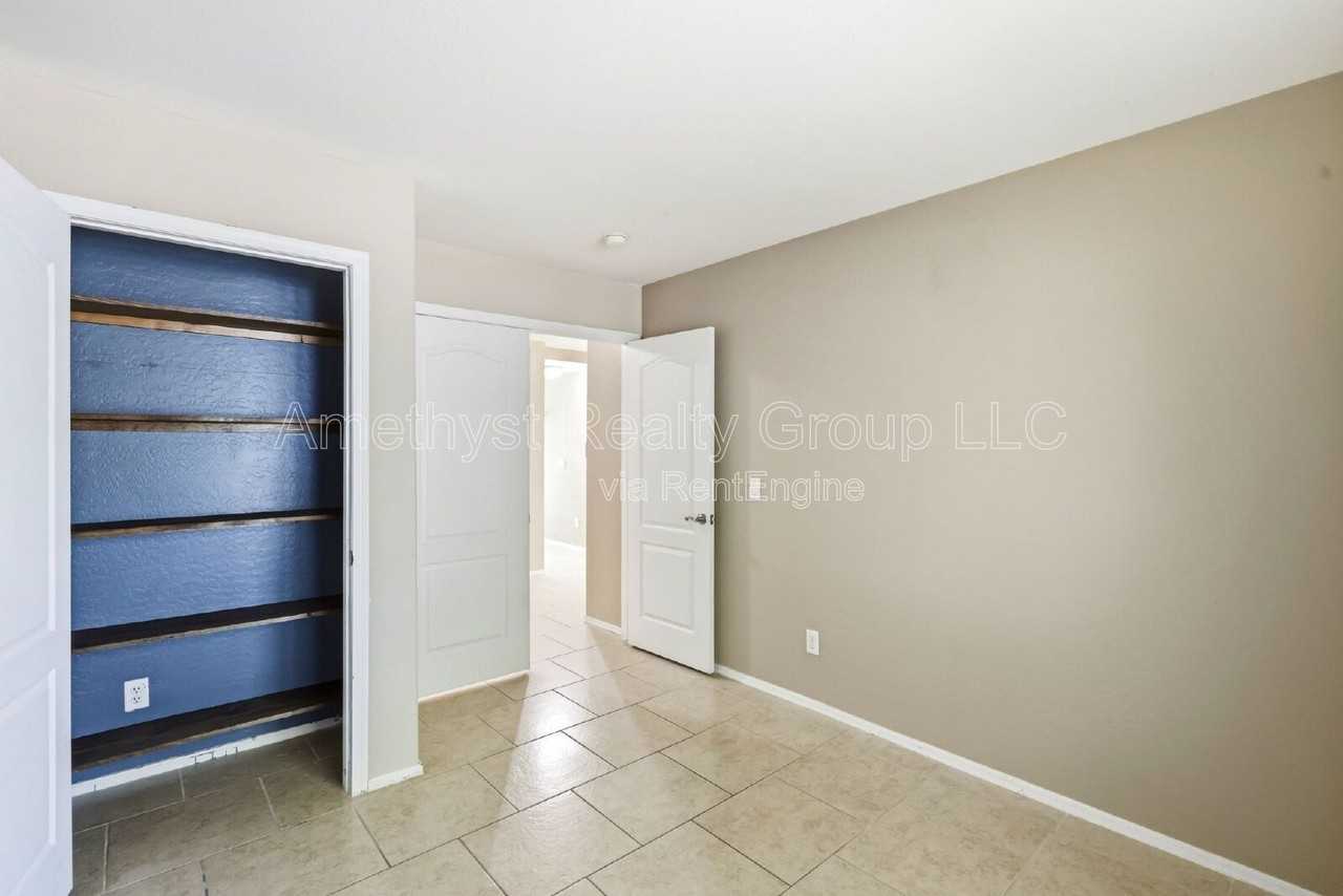 23374 W Pima St - Photo 6 of 39