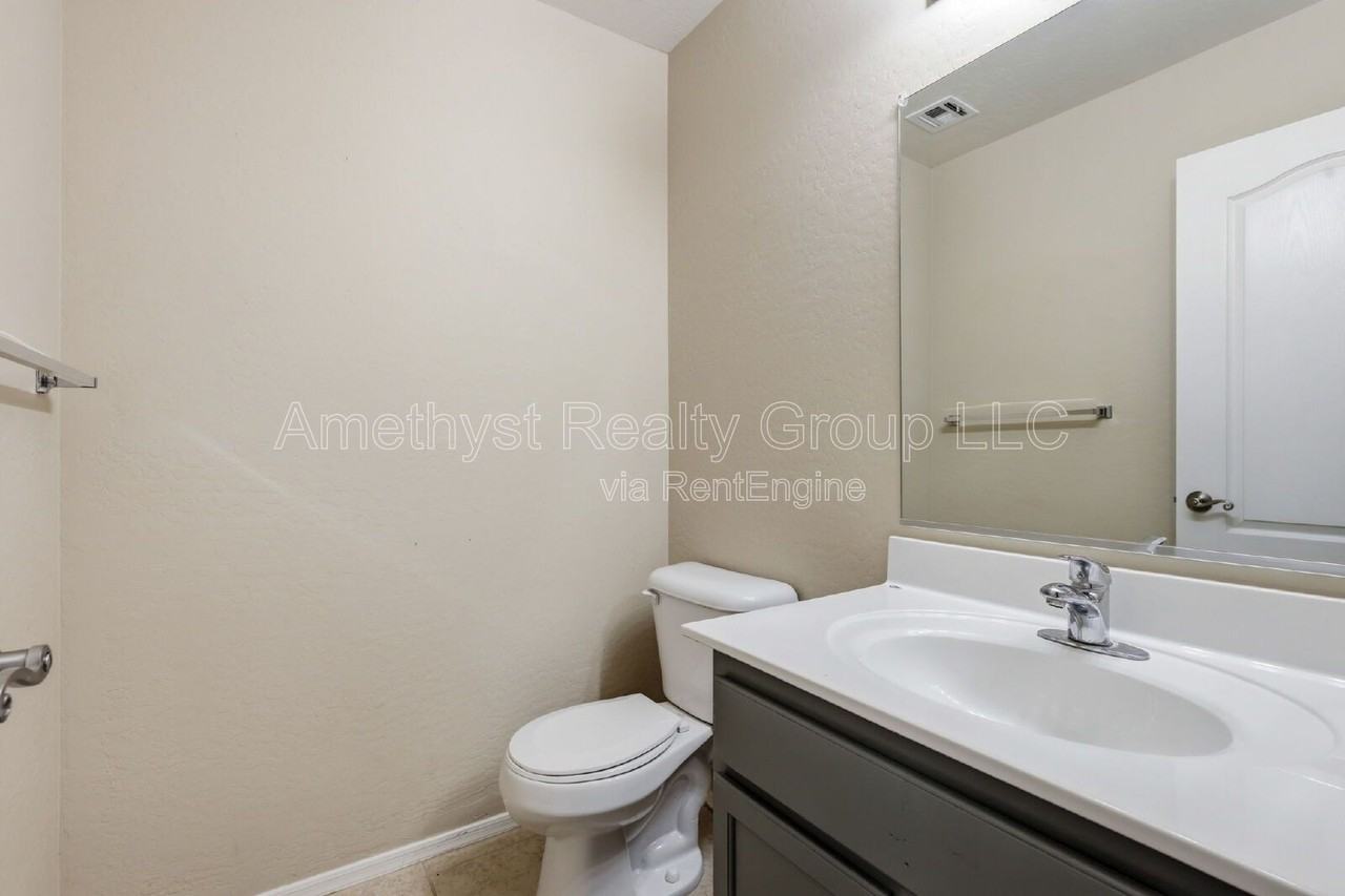23374 W Pima St - Photo 7 of 39