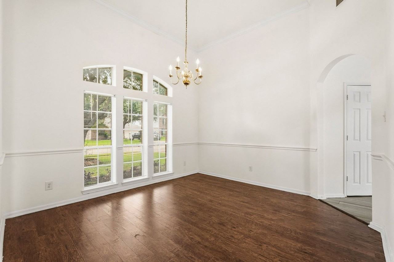 9322 Eaglewood Glen Trl - Photo 4 of 29