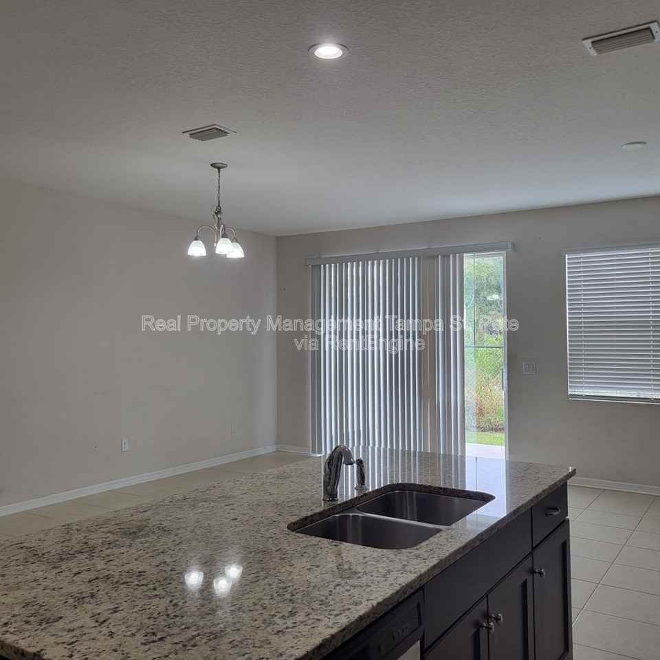 6409 Tillandsia Pl #6409 - Photo 4 of 33
