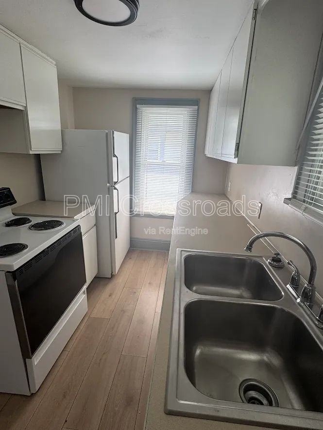 1738 Flint Ave #BF2 - Photo 3 of 21