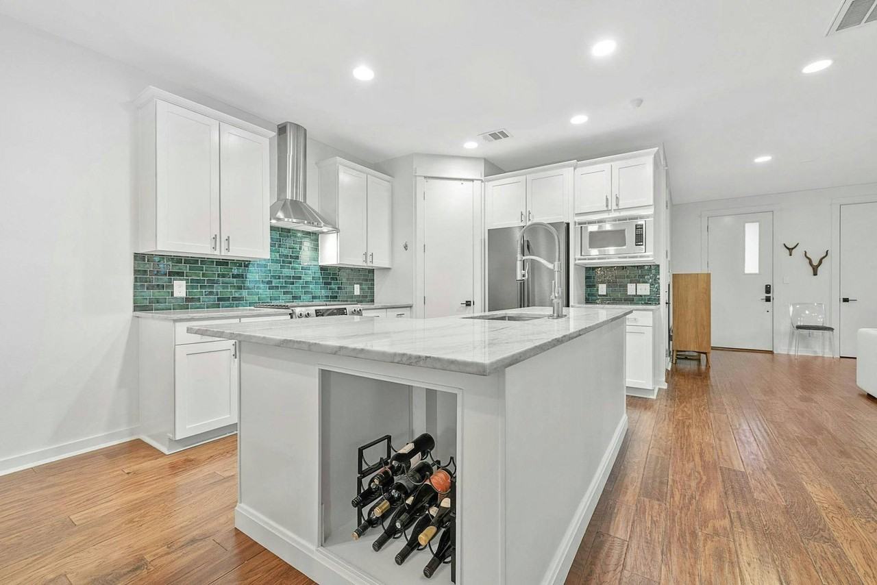 3118 Corbin Ln - Photo 5 of 30