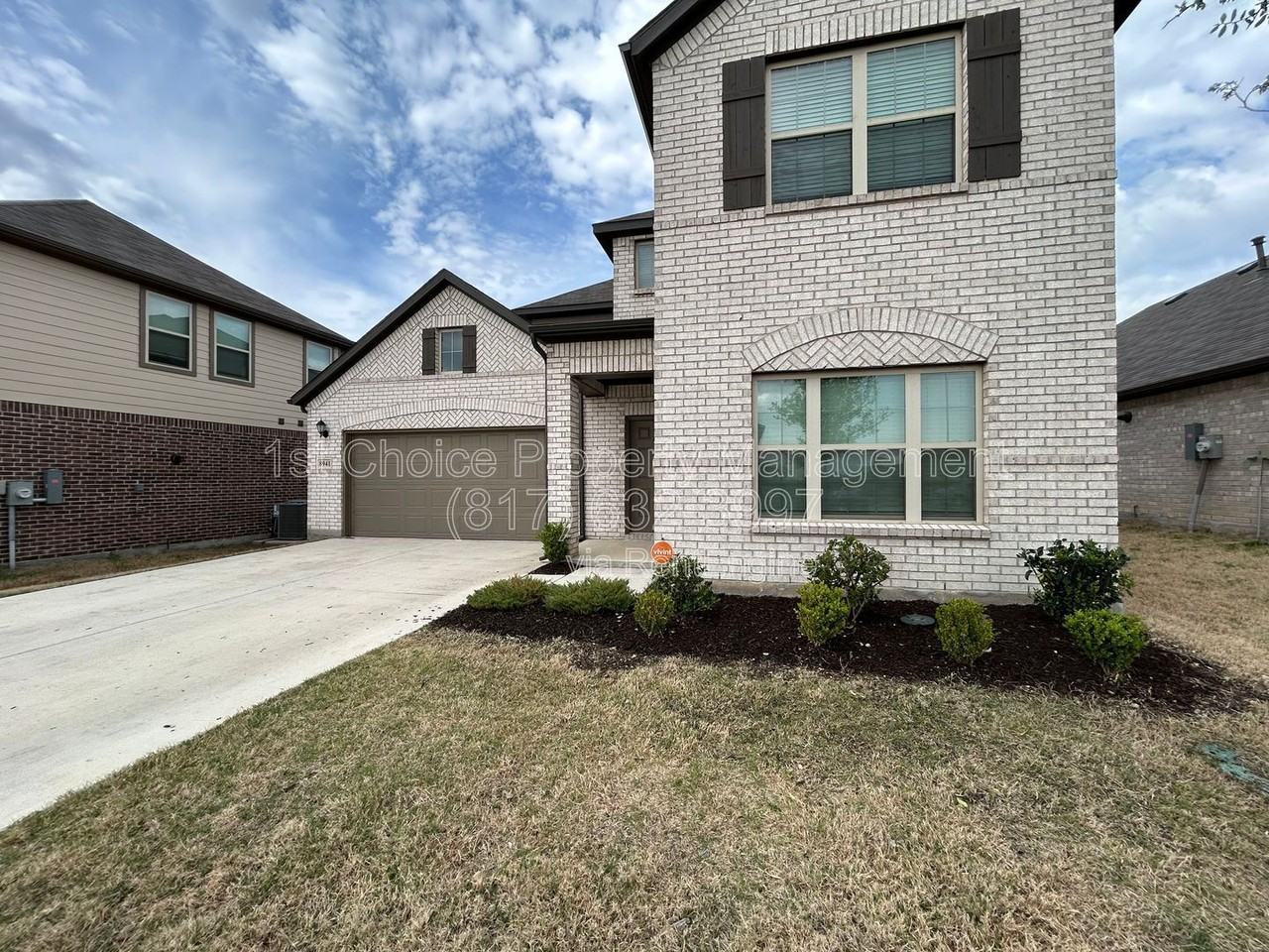 8941 Lantana Meadow Dr - Photo 3 of 50