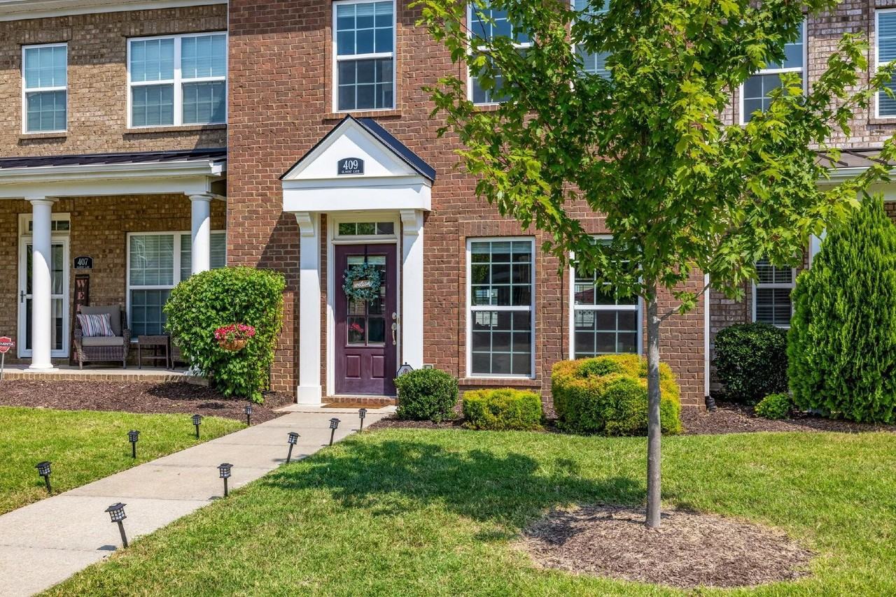 409 Oldbury Ln - Photo 2 of 37