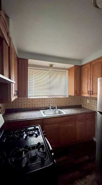 18294 Marlowe St - Photo 5 of 20