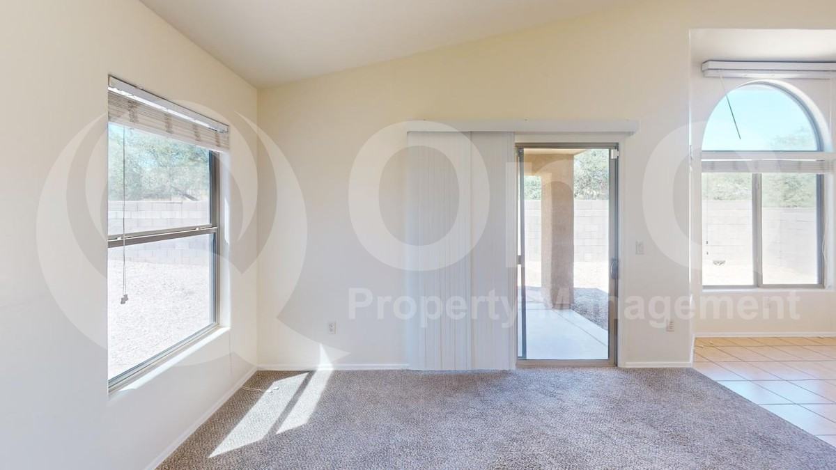 8478 S Hunnic Dr - Photo 6 of 19