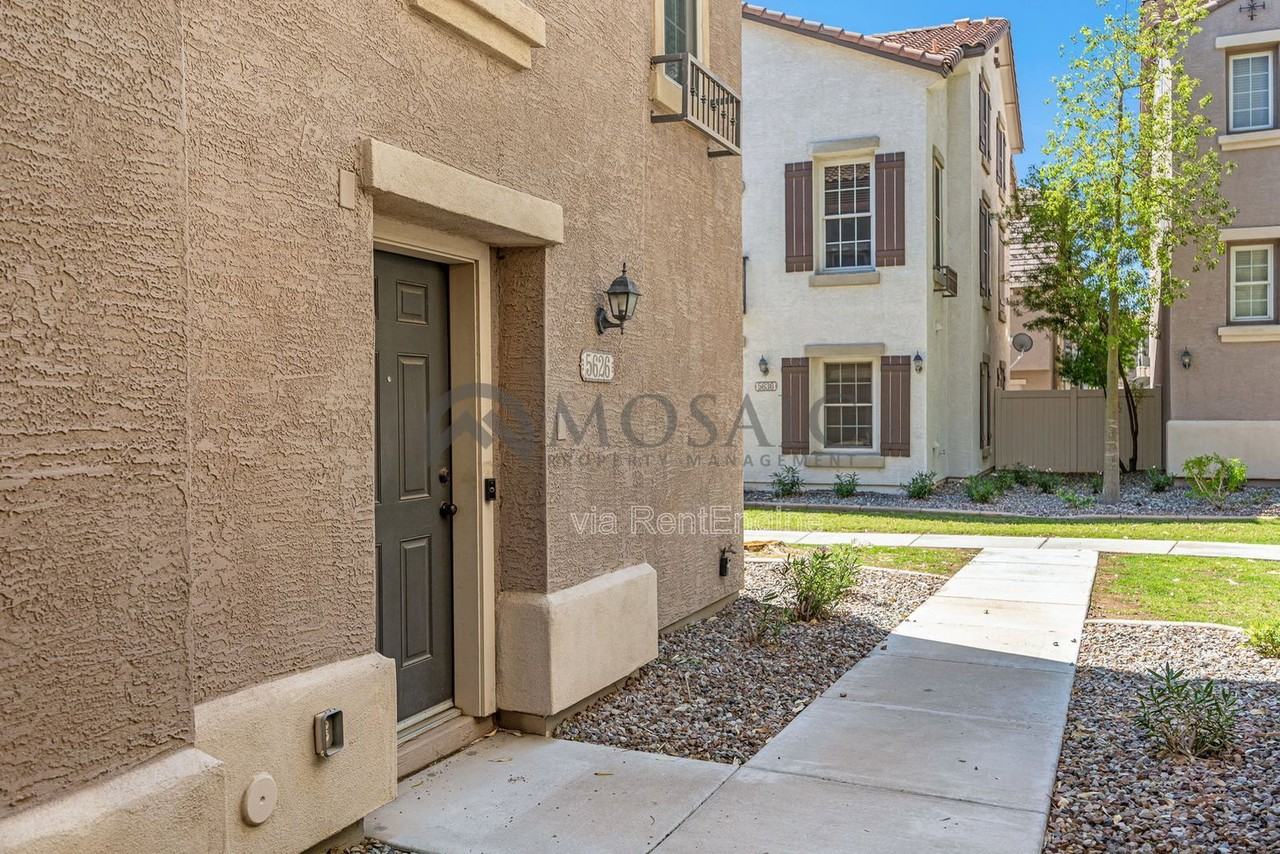 5626 S 21st Pl - Photo 4 of 35