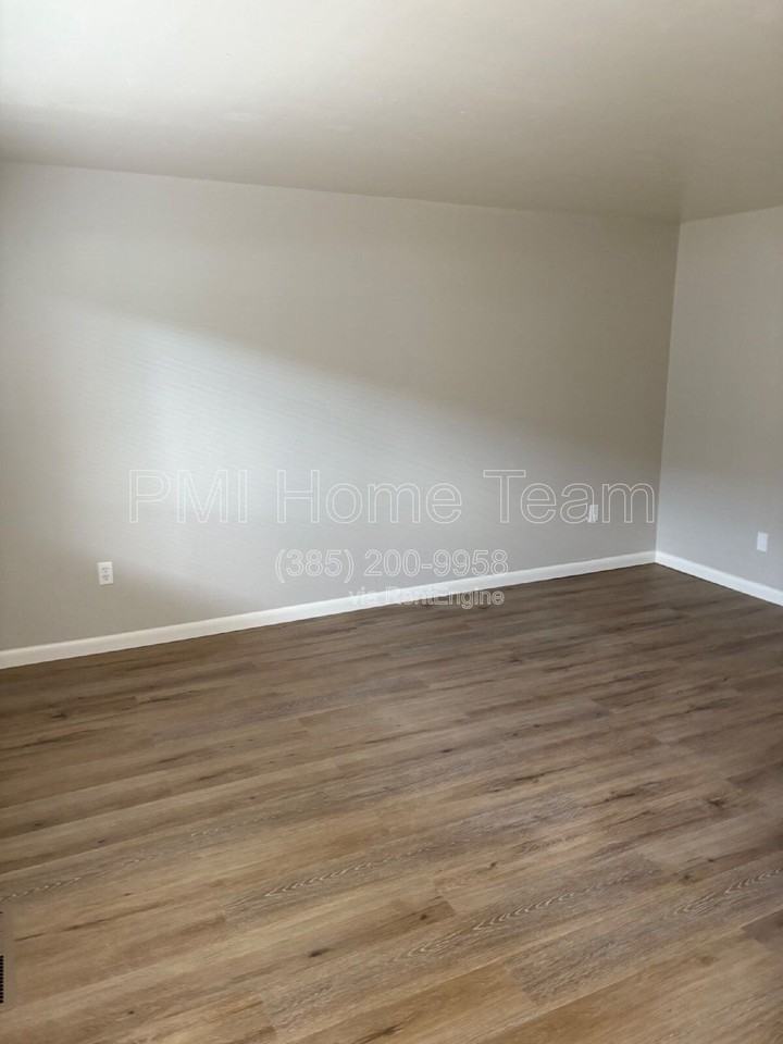 3476 Brinker Ave #8 - Photo 2 of 14