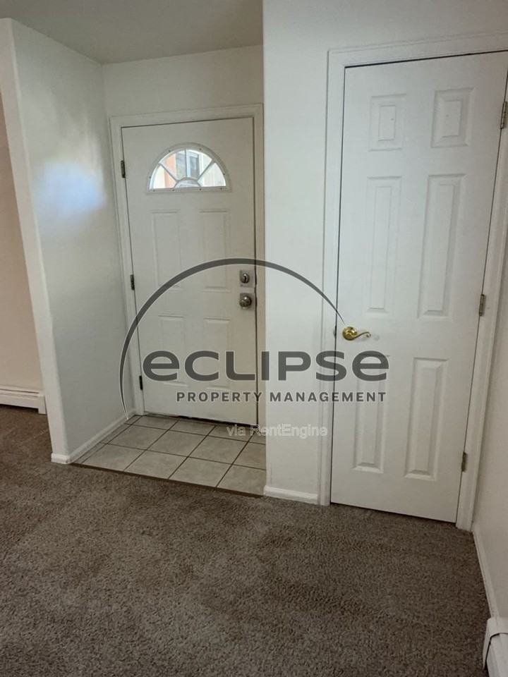 493 Coronado Way #A - Photo 2 of 32