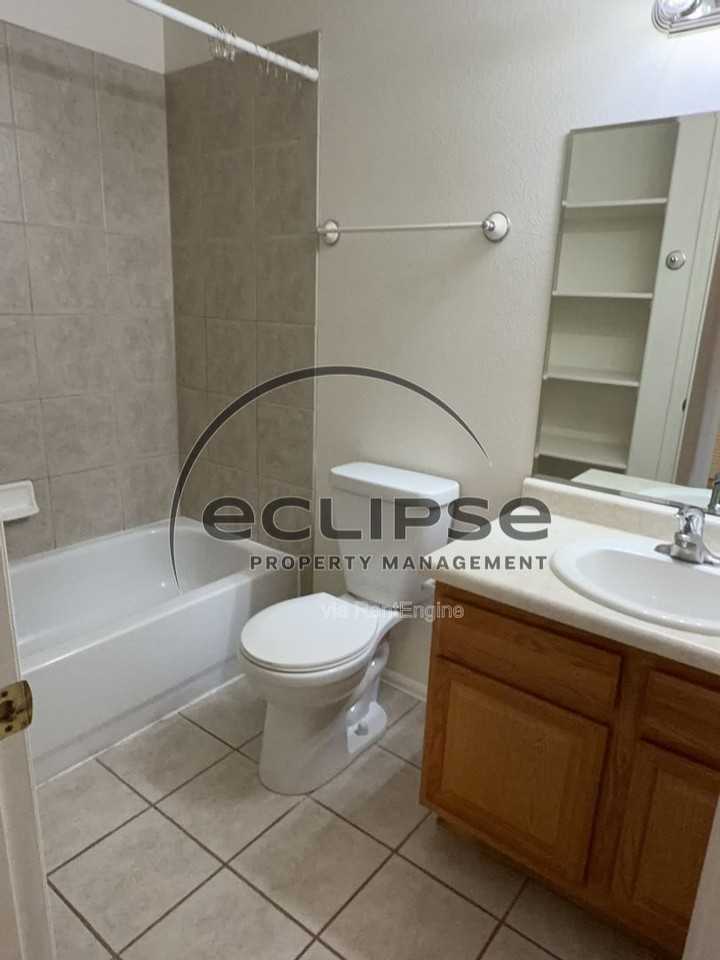 493 Coronado Way #A - Photo 3 of 32
