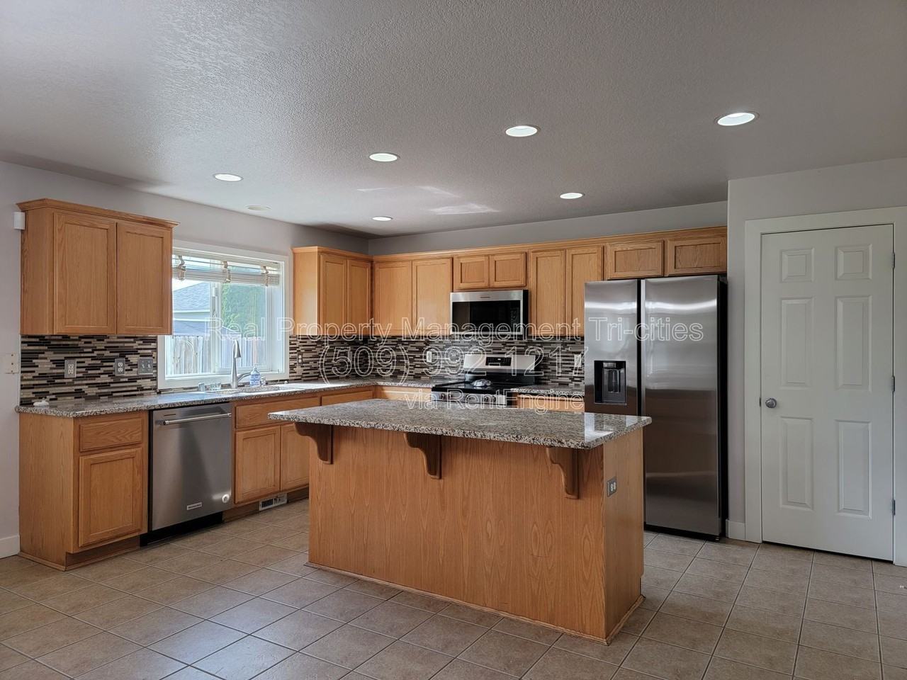 3212 S Rainier St - Photo 4 of 19