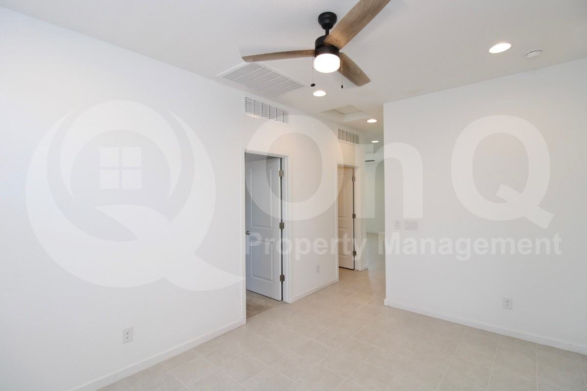 4577 W Sweetbush Way - Photo 6 of 20