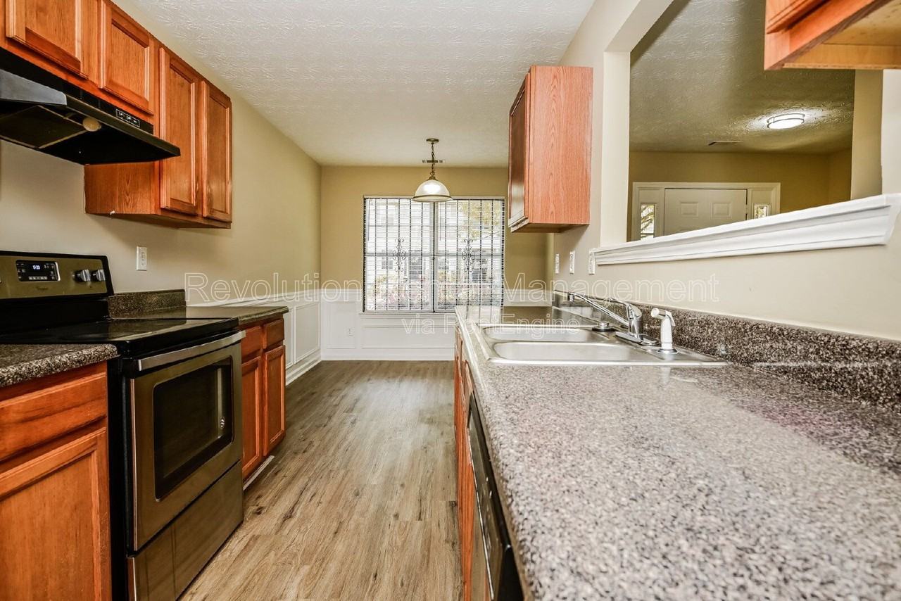 2923 Vining Ridge Ter - Photo 7 of 33