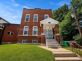 featured image of 4415 S Compton Ave #1F