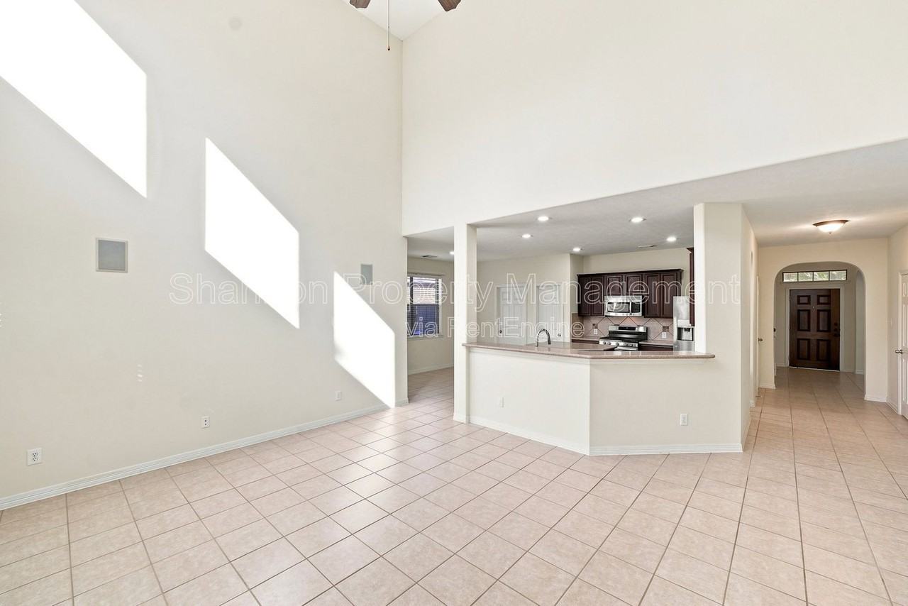 5214 Barleycorn Ln - Photo 7 of 24