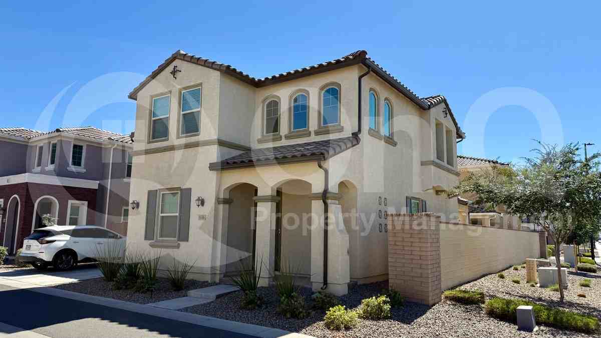636 S Jacana Ln - Photo 3 of 35