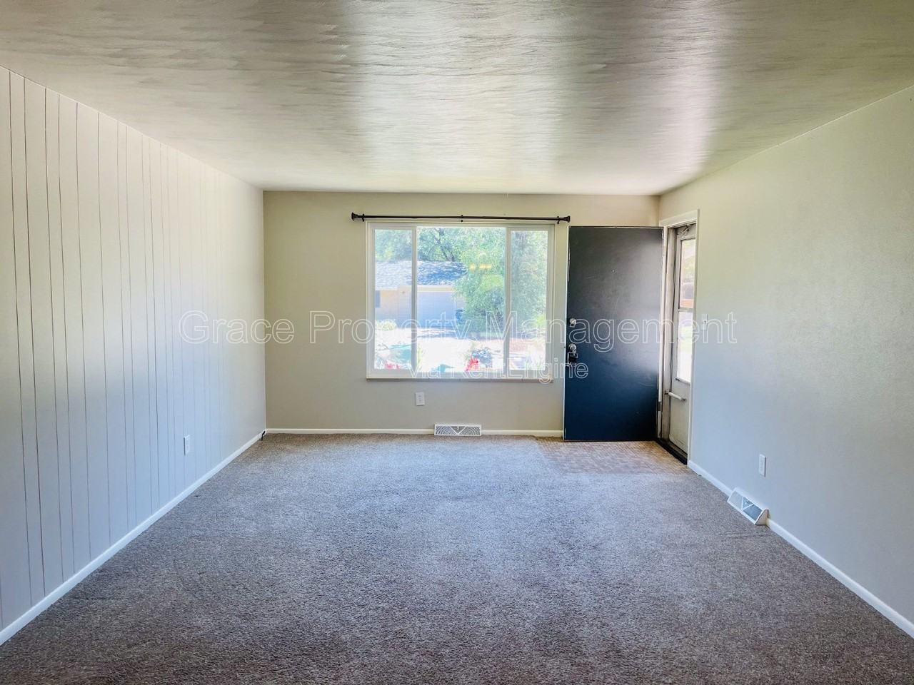 3583 Wright St - Photo 2 of 30
